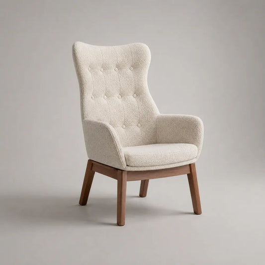 Ohrensessel mit Armlehnen aus Polyester-Bouclé und Massivholz, Creme/Walnussbraun, 75 × 80 × 105 cm