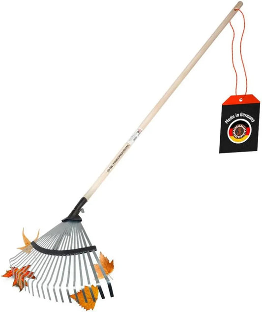 SHW-FIRE Laubrechen, 47 cm, Verstellbarer Eschenholzstiel, Rostfreier Fächerbesen für Gartenarbeiten, Hergestellt in Deutschland